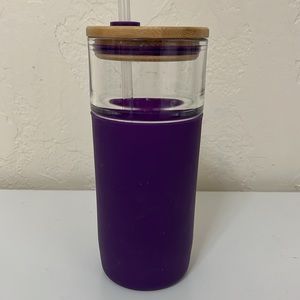 HD Designs Outdoors Glass Bottle with Bamboo Lid and Tritan Straw Purple
18 Oz